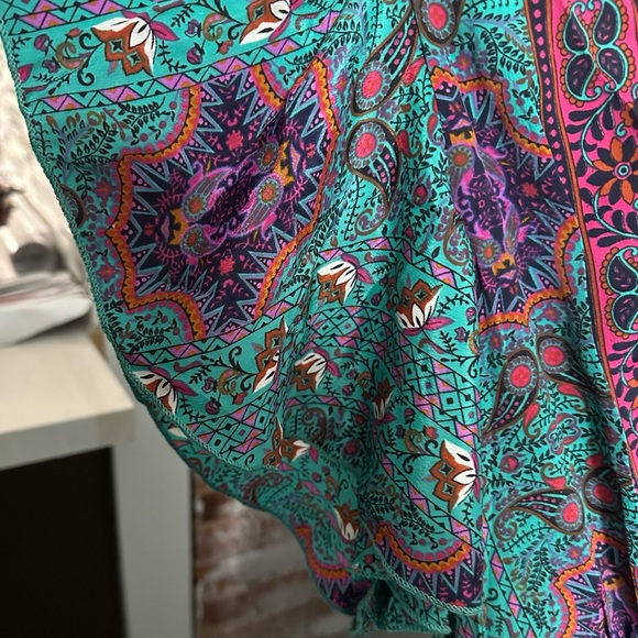 Patterned Maxi Dress - Picture 4 of 6